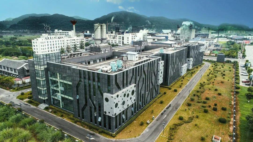 豪门国际官网锂业入选四川省造作业 “贡嘎培优” 100户企业名单