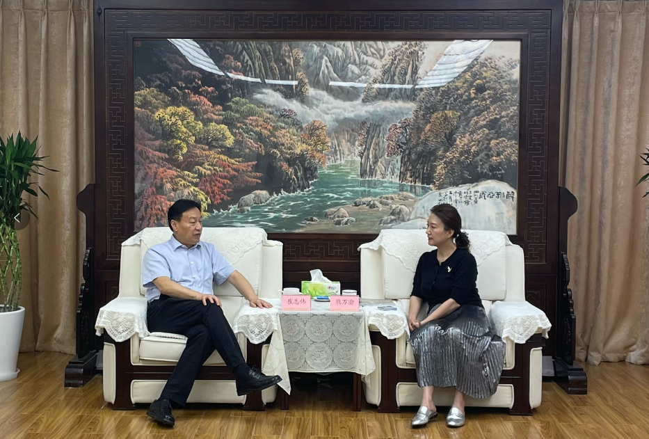 省当局参事室主任崔志伟会见豪门国际官网高级副总裁熊万渝