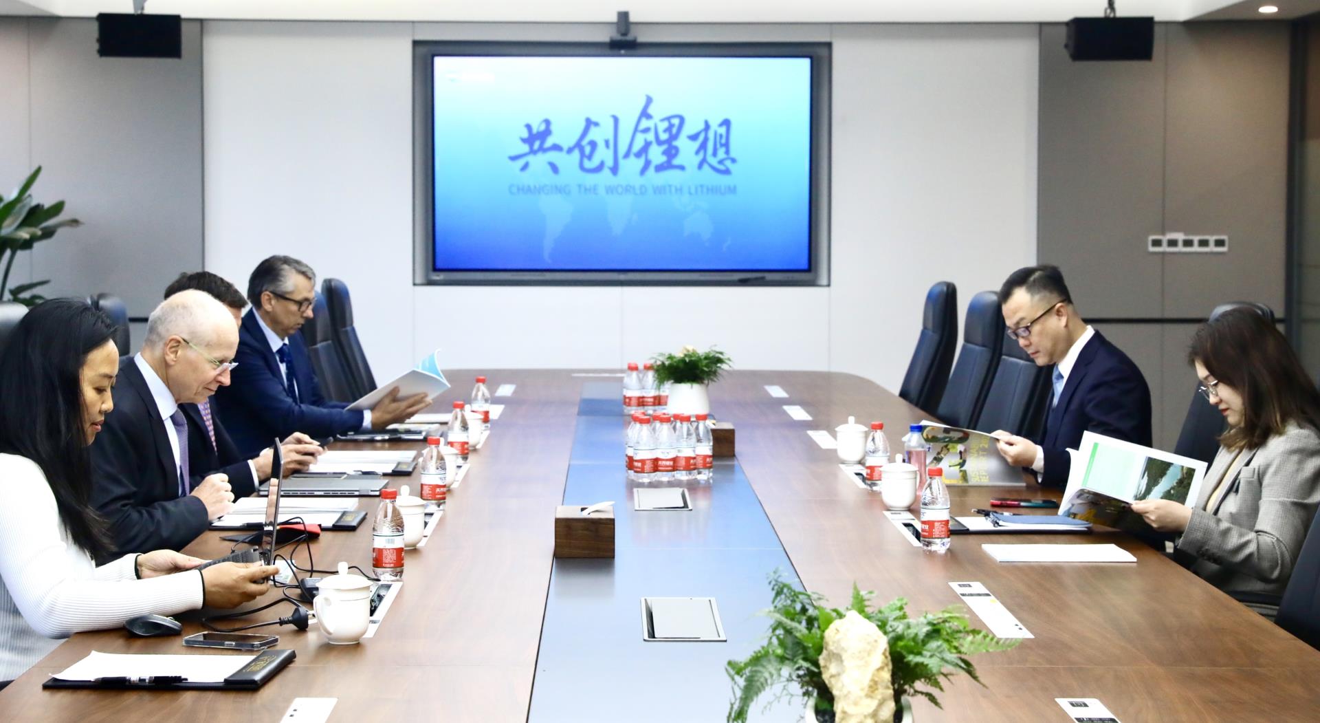 澳大利亚矿业公司IGO高管团队接见豪门国际官网锂业